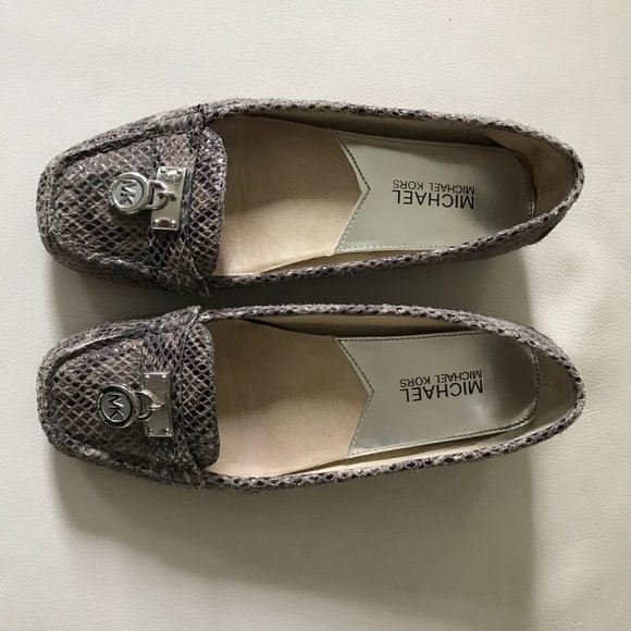 Michael Kors women snakeskin loafers, shoes, Sz 6M - Picture 4 of 8